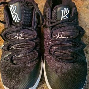 Youth Kyrie's